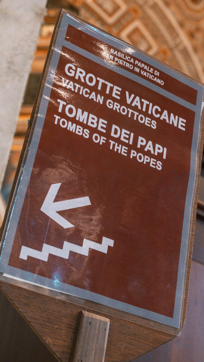Vatican City: Basilica, Dome & Papal Tombs Early Bird Tour